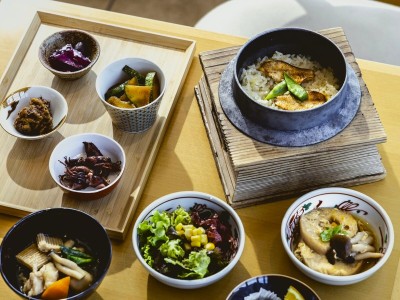 【朝食】金沢を感じる釜めし