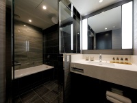 �o�X���[���i���j