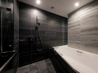 �X�C�[�g���[���E�o�X���[���i���j