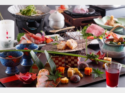 加賀の旬と文化を盛り込んだ宝生亭自慢の会席コース