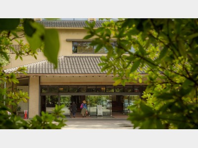 みどりの宿　萬松閣【外観　正面玄関】