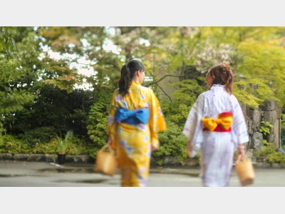 【萬松閣・玄関口】温泉通りにお散歩はいかが♪山代湯めぐりも楽しみ♪