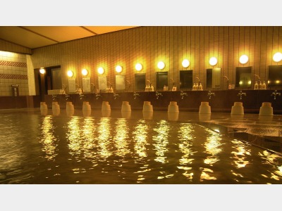 【大浴場（菖蒲湯）】加水・加温一切なし！山代新一号源泉がこんこん溢れる。