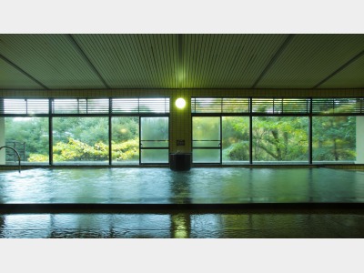 【大浴場（菖蒲湯）】加水・加温一切なし！山代新一号源泉がこんこん溢れる。