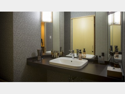 【天然温泉100％露天風呂付き和洋デラックス・禁煙】677号室（ことは）客室の一例