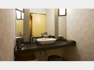 【天然温泉100％露天風呂付き和洋デラックス・禁煙】679号室（きら）客室の一例