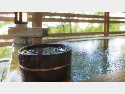 【露天風呂&モダンリビング付き特別室】658号室（ぼくせき）客室の一例