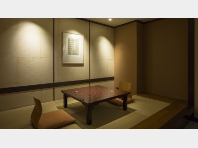 【和洋モダンスイート】653号室・雪白（せっぱく）　客室の一例