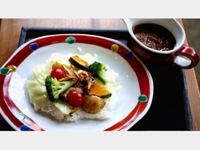 【はづちを楽堂・茶店】ホッと一息！加賀野菜カレー、おしるこ美味しいよ～