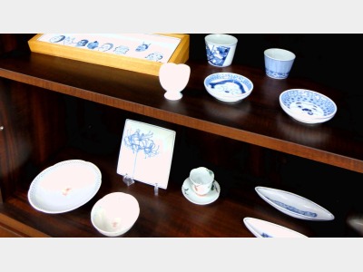 【九谷焼ギャラリーcoco】九谷焼の絵付け体験が出来ます。旅の想いでにいかがですか？