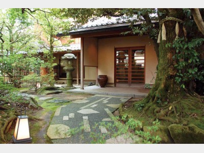 外観エントランス