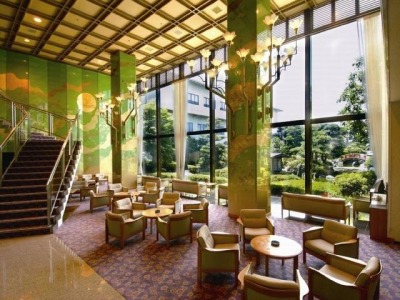 ロビー庭園ラウンジ「常盤」