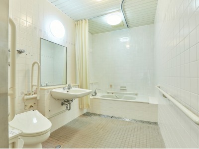 バリアフリーツイン（バス付）／73平米