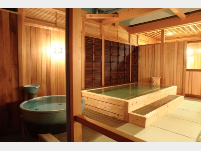 温泉露天風呂「月光の湯」