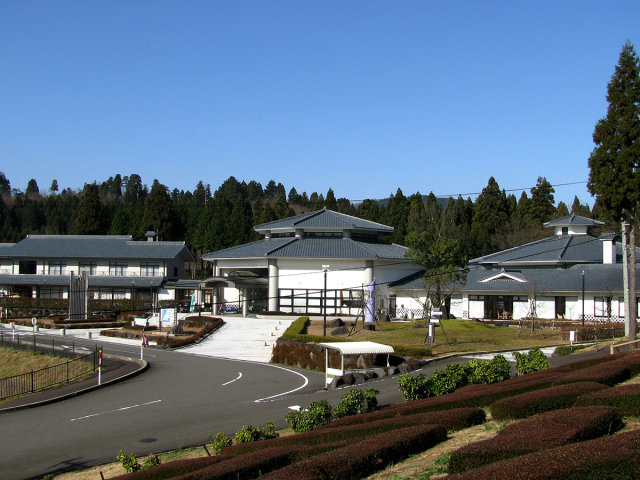 越前糸生温泉　泰澄の杜 里山の自然に囲まれた泰澄の杜。広大な敷地には遊具や広場があります！散策にも◎