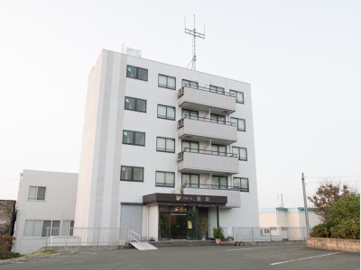 ホテル外観　皆さまのお越しをお待ちしております