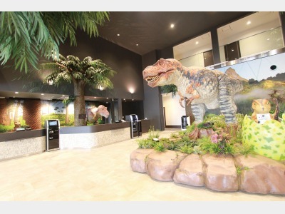 フロント　恐竜ロボット