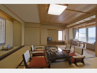 眺涛閣特別室（和室二間）13.5畳