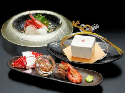 記念日のお客様はご夕食をお祝い風の飾りつけに