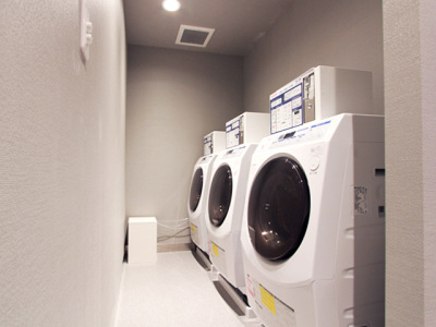 有料コインランドリー(1Fに設置しております)