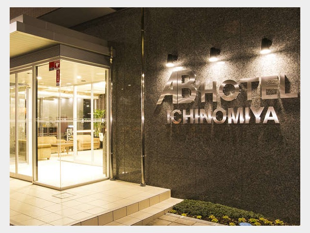 �z�e������