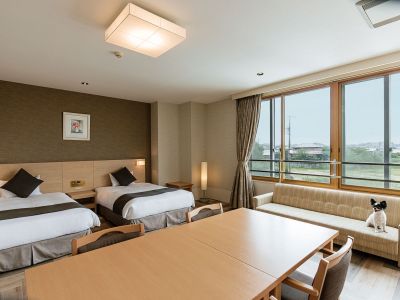 ペット対応ツイン（ソファーベッド付）【40平米】