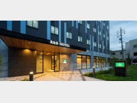 �z�e������