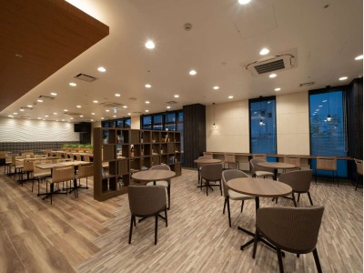 朝食会場／ライブラリースペース