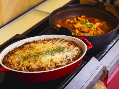 【朝食】ドリア・チキンのトマト煮込み