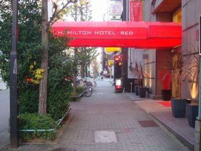 外観（玄関前雨よけ）