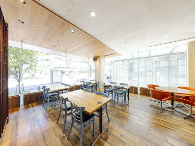 【レストラン】1階・朝食会場　営業時間 6:30～10:00（L.O.9:30）