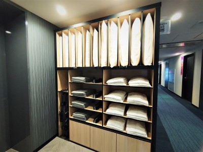 各階フロア貸出棚（ガウン、浴衣、枕、ズボンプレッサー）