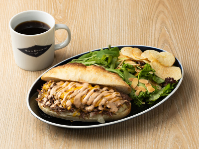 ◆【宿泊者限定】朝食サンドウィッチセット（チップス・サラダ・ドリンク付）自家製コンビーフ◆