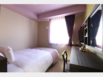 客室イメージ（シングル/セミダブル）