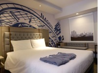 スーペリアクイーン