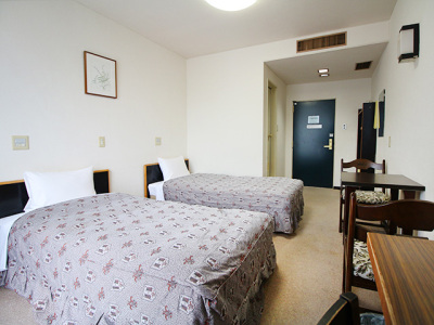 ツインルームA［100cmベッド2台］