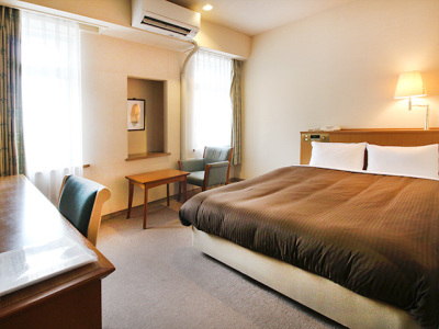 ダブルルーム［140cmベッド1台］