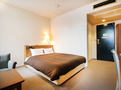 ダブルルーム［140cmベッド1台］