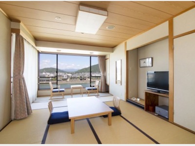 長良川一望和室１０畳一例