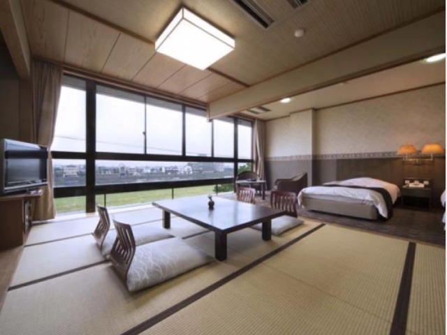長良川一望の和洋室12畳+ツイン 一例