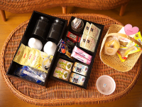 �������Əh�����񔑒��E�G���J���T�[�r�X�ł́A���َq��R�[�q�[�A��񂿂��p��������p�ӁI