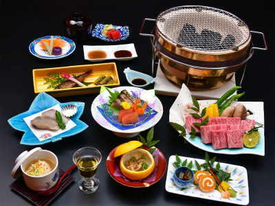 ◆人気No1コース　A5等級飛騨牛を贅沢に炭火焼で食す会席料理　お肉は2名様盛り
