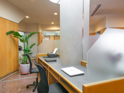 ロビービジネスデスク