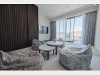 �^�^�~���[��