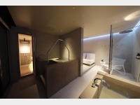 �v���C�x�[�g�T�E�i