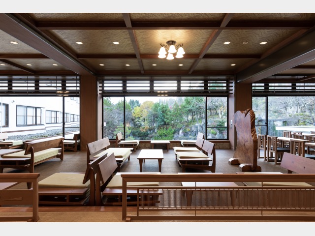 奥飛騨温泉　深山桜庵別館　湯めぐりの宿　平湯館（共立リゾート） ロビー