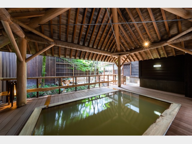奥飛騨温泉　深山桜庵別館　湯めぐりの宿　平湯館（共立リゾート） 外風呂（女性用）