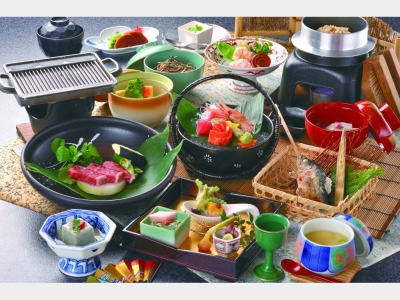 飛騨牛ステーキ会席　一例