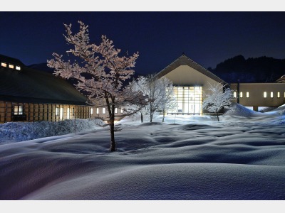 自然學校外観（スノーシーズン）