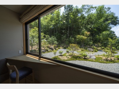 デラックスルーム